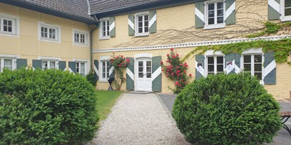 Hochzeit - Umgebung: im Park - Niederrhein - Wasserburg Haus Graven