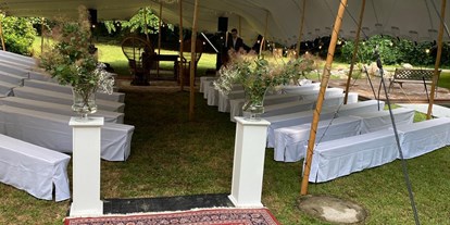 Hochzeit - Art der Location: Eventlocation - Győr-Moson-Sopron - Outdoor im Schlosspark mit Zelt  - Schloss Nikitsch