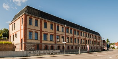 Hochzeit - Parkplatz: kostenlos - Filderstadt - Alte Strickfabrik von außen - Alte Strickfabrik