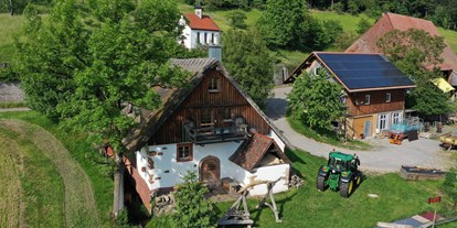 Hochzeit - Triberg - Der Martinshof bietet eine wunderbare Gesamtlocation mit der Martinshofmühle, für Übernachtungen, der Kapelle, für die Hochzeiten und dem Hof, mit Hofstube für die Feiern. - Martinskapelle auf dem Martinshof