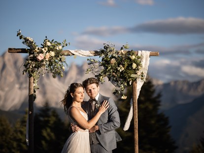 Hochzeit - Sommerhochzeit - Trentino-Südtirol - Freie Trauung

Weddinplanner: lisa.oberrauch.weddings

Blumenschmuck: Floreale.it - Restaurant La Finestra Plose