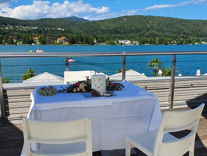 Hochzeit - Art der Location: Restaurant - Kärnten - Trauung mit Seeblick - Hotel Parks Velden