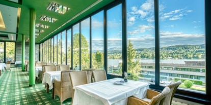 Hochzeit - Umgebung: am See - Wörthersee - Ausblick vom Grünen Saal - Hotel Parks Velden
