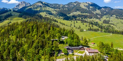 Hochzeit - Hochzeitsessen: 5-Gänge Hochzeitsmenü - Tiroler Unterland - Gesamtansicht auf Berghotel Sudelfeld - Berghotel Sudelfeld - Brösel Alm