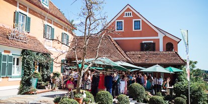 Hochzeit - Art der Location: Bauernhof/Landhaus - Kirchenwirt Hofer in der Steiermark - Eingangsbereich - Kirchenwirt Hofer