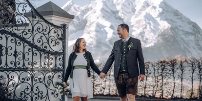 Hochzeit - Art der Location: Restaurant - Steiermark - Viele Möglichkeiten für traumhafte Hochzeitsfotos direkt vor dem Hotel - IMLAUER Hotel Schloss Pichlarn