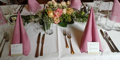 Hochzeit - St. Pölten - Tischdekoration - Bio Kräuterlandgasthaus mit Eventsaal für Hochzeiten
