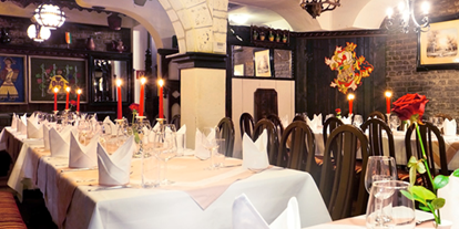 Hochzeit - Art der Location: Gasthaus - Wien - Kardos Stüberl maximal 40 Sitzplätze
Wlan & Klimaanlage - Restaurant Kardos K.u.K. Spezialitäten