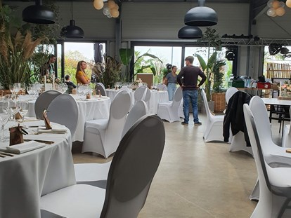 Hochzeit - Umgebung: am Land - Speyer - Elliots Cafe's Gartenhaus 