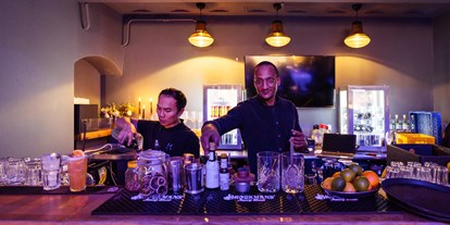Hochzeit - Festzelt - Unser Bar verwöhnt eure Hochzeitsgäste mit zahlreichen Cocktails. - FRAUENBAD Heidelberg