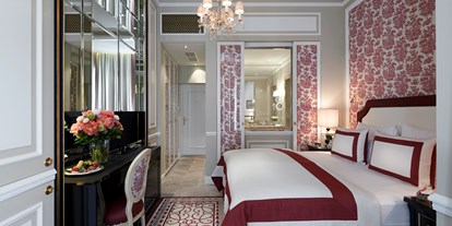 Hochzeit - Umgebung: in einer Stadt - Wals - Deluxe Room - Sacher Hotel Salzburg