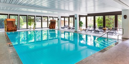 Hochzeit - Umgebung: am Land - Lüneburger Heide - Schwimmbad - Hotel Zur Heidschnucke