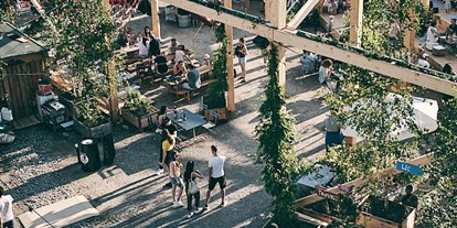 Hochzeit - Umgebung: in einer Stadt - Zürich - Micas Garten