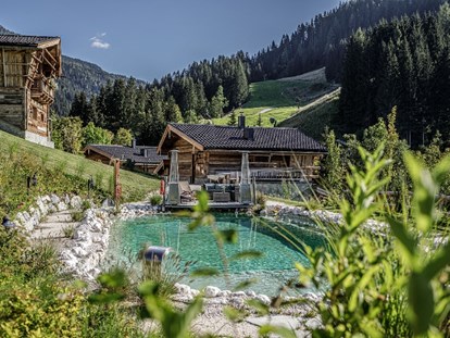 Hochzeit - Art der Location: Villa - Österreich - Unser Naturbadeteich - hier könnt ihr eine freie Trauung haben - Bergdorf Prechtlgut