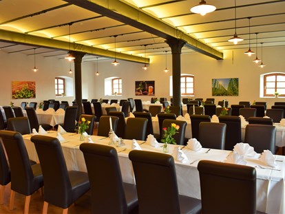 Hochzeit - Art der Location: Hotel - Seminarbestuhlung beim Stanglbräu in der Nähe von Regensburg. - Stanglbräu
