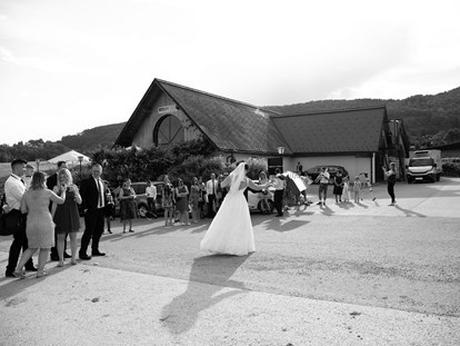 Hochzeit - Art der Location: Bauernhof/Landhaus - Bezirk Graz-Umgebung - Swing it, babe! - Lässerhof