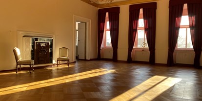 Hochzeit - Geeignet für: Gala, Tanzabend und Bälle - Sachsen-Anhalt Süd - Schloss Lichthof