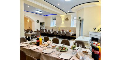 Hochzeit - Hochzeitsessen: Catering - Eifel - Cafe de Monte Event Location 