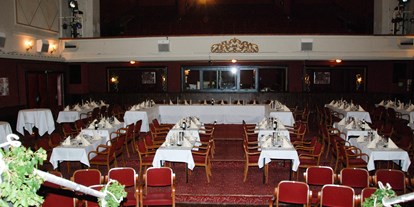 Hochzeit - externes Catering - Thalheim bei Wels - Mögliche Bestuhlung und Dekoration im Stadttheater Wels - Stadttheater Wels