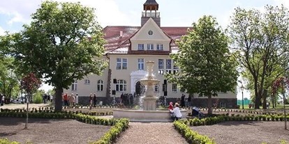 Hochzeit - barrierefreie Location - Mecklenburg-Vorpommern - Schlosshof Schloss Krugsdorf - Schloss Krugsdorf Hotel & Golf
