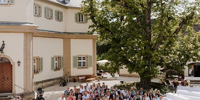 Hochzeit - Hochzeits-Stil: Boho - Bayern - Hochzeit im Schloss - Schloss Falkenhaus