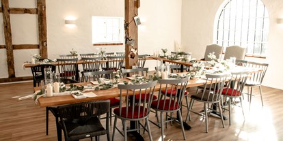 Hochzeit - Frühlingshochzeit - Helmstorf - Festessen in der Remise - Gut Petersdorf