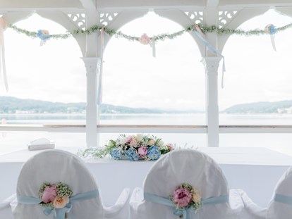 Hochzeit - Art der Location: Hotel - Landskron - Balkon über den See für standesamtliche Trauung  - Werzers Hotel Resort Pörtschach