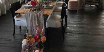 Hochzeit - Trauung im Freien - so könnte Ihre Hochzeitstafel aussehen, Restaurant Veranda - Jagdschloss-Resort Kühtai