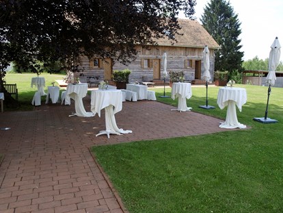 Hochzeit - Art der Location: Restaurant - Fürstenfeld - Empfang und/oder Agape unter der Rotbuche - Das Eisenberg