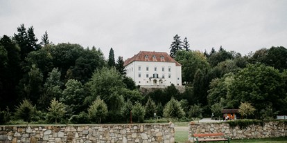 Hochzeit - Umgebung: im Park - Österreich - Schloss Ernegg