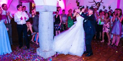 Hochzeit - Art der Location: Hotel - Niederösterreich - An der Tanzbar im Schloss Ernegg lässt sich die Hochzeit bis in die Nachtstunden feiern. - Schloss Ernegg