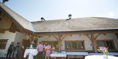 Hochzeit - Hochzeitsessen: Catering - Salzburg - Möglichkeit für Sektempfang im Freien. - Laimer-Urschlag