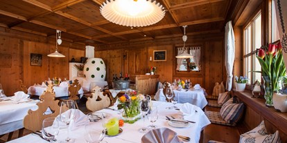 Hochzeit - Art der Location: Hotel - Tiroler Oberland - Urige Bauernstube - Sonnbichl Stube