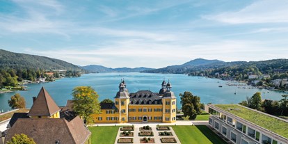 Hochzeit - Umgebung: mit Seeblick - Kärnten - Das Falkensteiner Schlosshotel Velden liegt direkt am Wörthersee in Kärnten.  - Falkensteiner Schlosshotel Velden