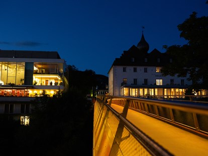Hochzeit - nächstes Hotel - Niederösterreich - Das Schloss an der Eisenstrasse stimmungsvoll beleuchtet. - Das Schloss an der Eisenstrasse****