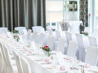 Hochzeit - Wickeltisch - Saxen - Eine Tafel bis 40 Gäste ist in unserem YbbSalon möglich. - Das Schloss an der Eisenstrasse****