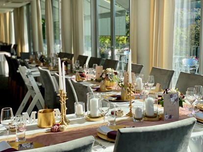 Hochzeit - Klimaanlage - Klam - Feierlich Tafeln im Schlossrestaurant mit bis zu 80 Gästen. - Das Schloss an der Eisenstrasse****