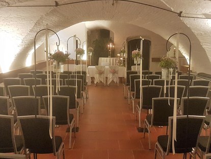 Hochzeit - interne Bewirtung - Kitzladen - Festliche Trauung im Kastell Stegersbach - Kastell Stegersbach