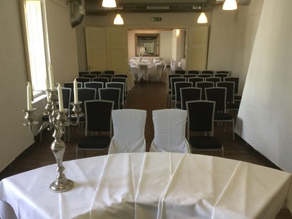Hochzeit - interne Bewirtung - Kitzladen - Standesamtliche Trauungen im Trauungssaal oder Gewölbekeller möglich im Kastell Stegersbach - Kastell Stegersbach