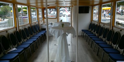 Hochzeit - externes Catering - Desselbrunn - Innenraum Fahrgastschiff "St. Nikolaus" - Schifffahrt Loidl