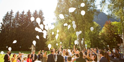 Hochzeit - Weinkeller - Hinterglemm - Balloons fliegen lassen bringt Glück! - Schloss Prielau Hotel & Restaurants