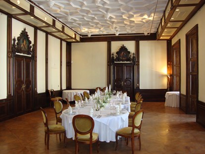 Hochzeit - Art der Location: Restaurant - Lavanttal - Schloss Wolfsberg
Kleine Hochzeitsgesellschaft  - Schloss Wolfsberg