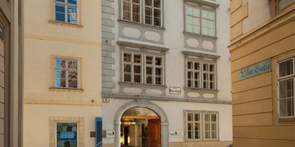 Hochzeit - Herbsthochzeit - Wien Simmering - Außenansicht Mozarthaus Vienna - Mozarthaus Vienna