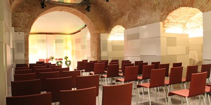 Hochzeit - Hochzeits-Stil: Traditionell - Schwechat - Bestuhlung für bis zu 70 Personen - Mozarthaus Vienna
