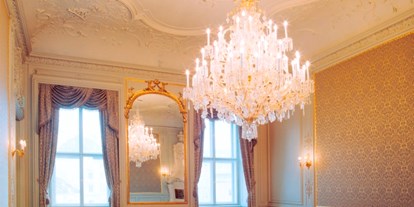 Hochzeit - Umgebung: in einer Stadt - Wien - Herrensalon für exklusive Trauungszermonien - Palais Daun-Kinsky