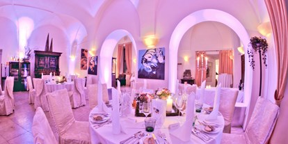 Hochzeit - Art der Location: Schloss - Salzburg - Das Gewölbe | für bis zu 90 Gäste. - Gasthaus zu Schloss Hellbrunn