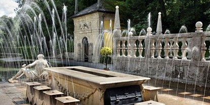 Hochzeit - Trauung im Freien - Neumarkt am Wallersee - Die Hellbrunner Wasserspiele | Rahmenprogamm - Gasthaus zu Schloss Hellbrunn