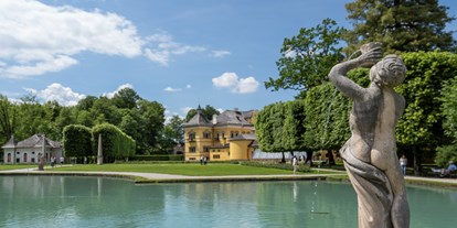 Hochzeit - Wickeltisch - Hof (Tiefgraben) - Gasthaus zu Schloss Hellbrunn
