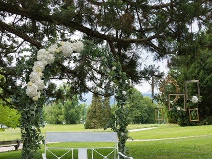 Hochzeit - Umgebung: mit Seeblick - Trauung im Freien V - Villa Toscana/Toscana Congress Gmunden
