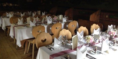 Hochzeit - Art der Location: Restaurant - Forstau (Forstau) - Heiraten auf der Unterhofalm in Filzmoos. Egal welche Hochzeitsfarbe, in den 
Stall passt alles - Unterhofalm